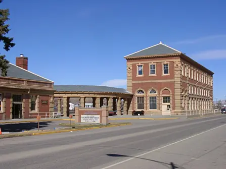 Livingston Montana Depot 2005 800 600 c1