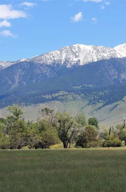 Pray, Montana: An Entire Town Listed at $2.6 Million, Now Sold
