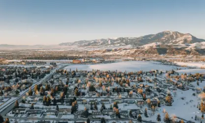 TOWNSENDCOLLECTIVE 1127 N Spruce 90