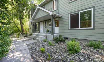 2021 6 9 112 College St 41 web MLS Custom