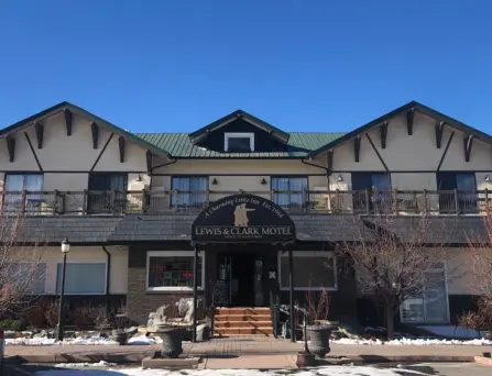 Lewis and Clark Inn Three Forks MT