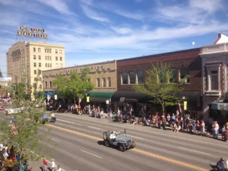 Sweet Pea Parade Downtown