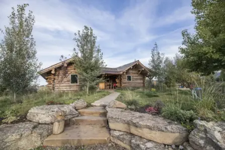 Gallatingatewaycabin