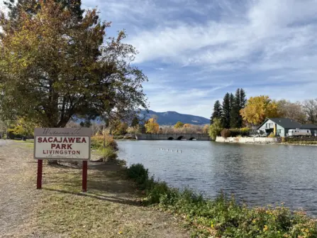 Pond by Sacajawea park