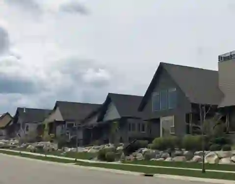 The Knolls at Hillcrest