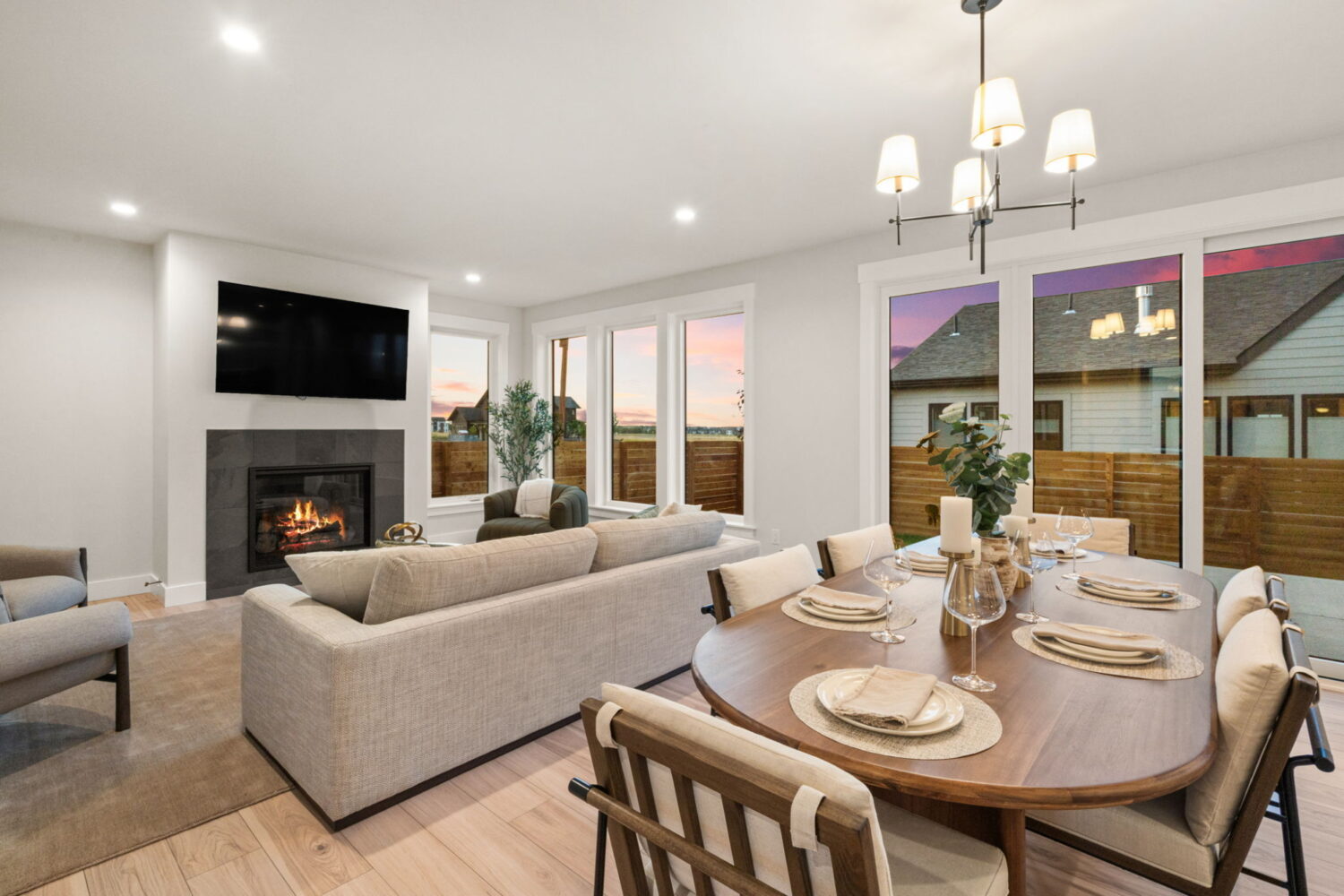 1511 Scotch Pine Lane 24