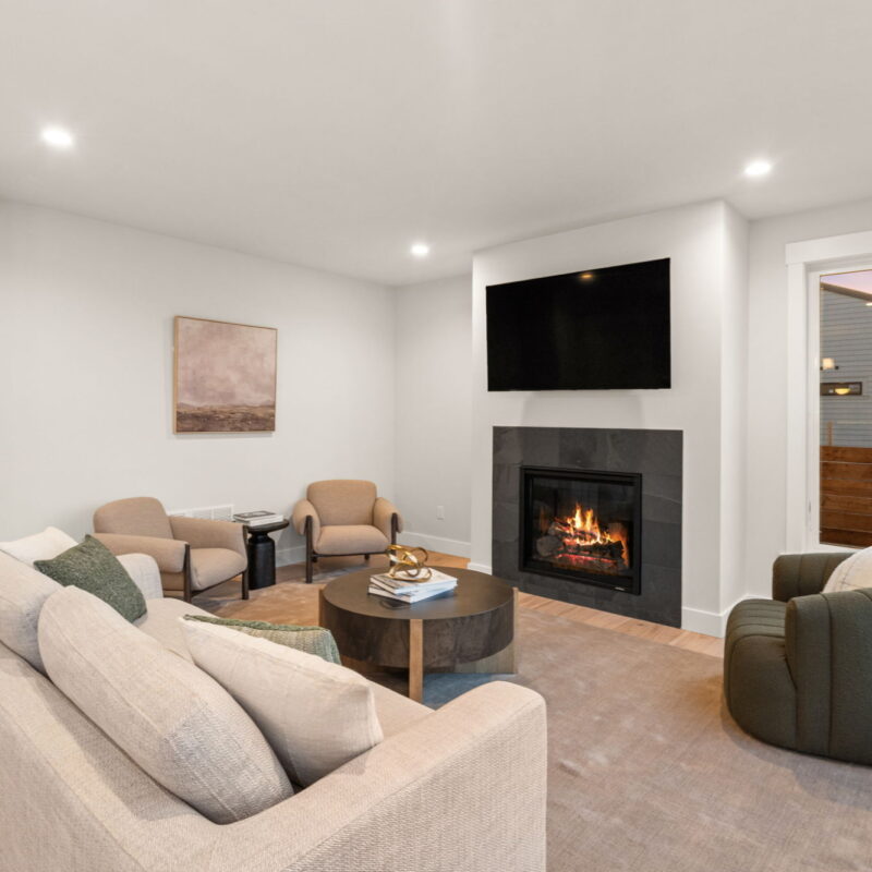 1511 Scotch Pine Lane 84