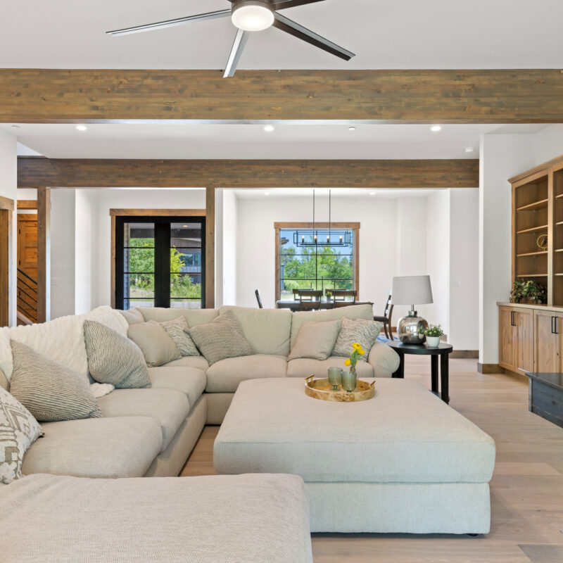 33 Leachman Interiors 14 12